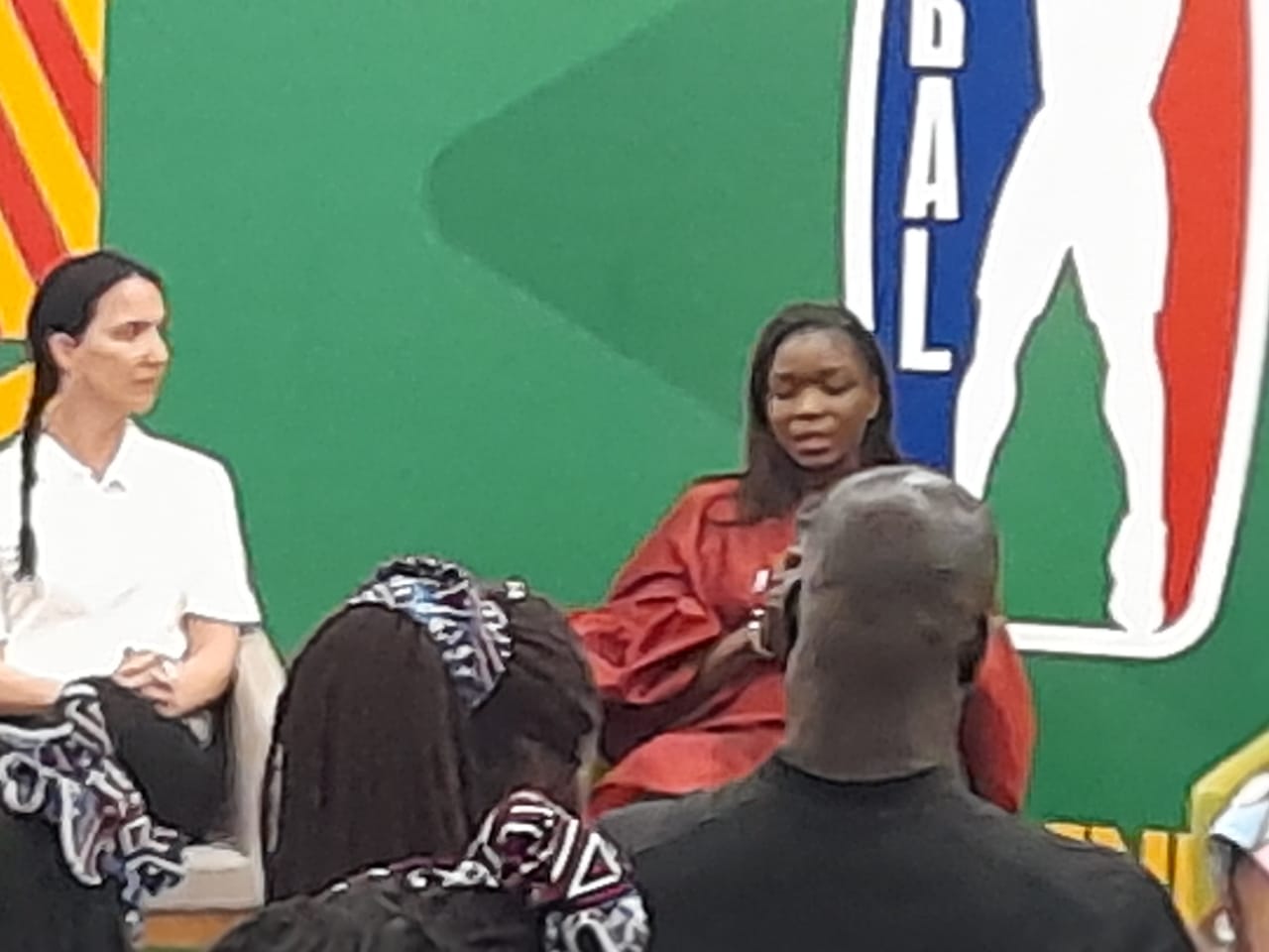 Photos-Videos/Journée mondiale de la femme dans monde du sport: Un symposium avec les femmes leaders 
