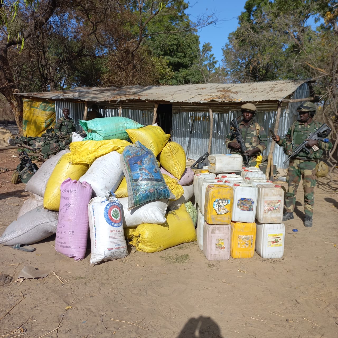 Djoundji, Elol, Guinea Djadioubé, Massaran: ces villages cartels démantelés par l'Armée, incroyables découvertes Djoundji, Elol, Guinea Djadioubé, Massaran: ces villages cartels démantelés par l'Armée, incroyables découvertes