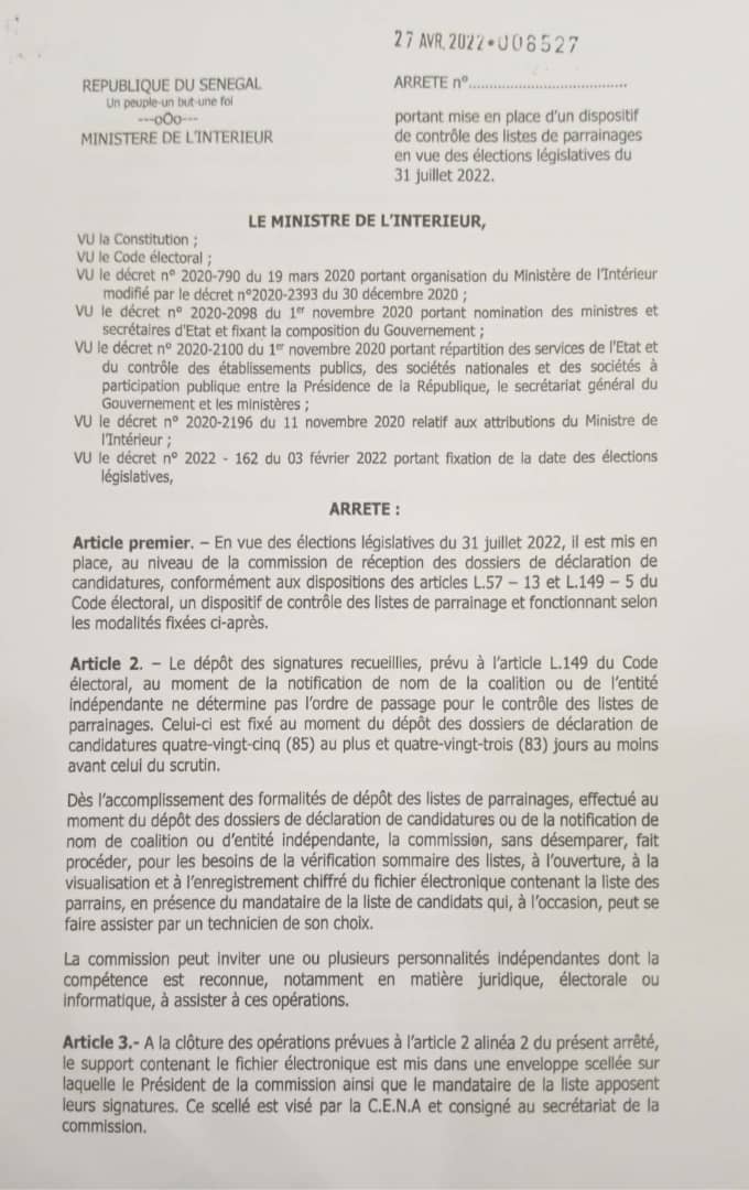 Le surplus de parrainages n'a aucun effet sur la validité d'une liste, selon l'article 6 d'un arrêté ministériel