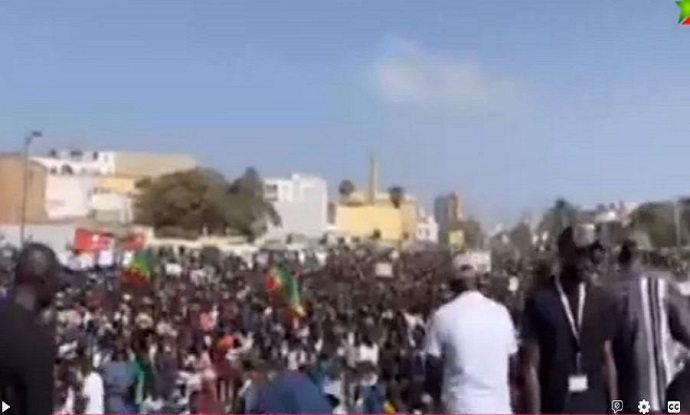 Ralenti par une marée humaine : Ousmane Sonko pourra-t-il respecter le timing accordé ?