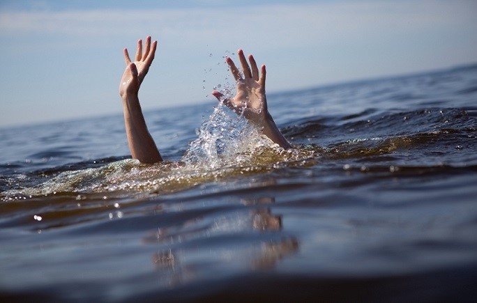 Plage de la Porte du Millénaire Un jeune mécanicien meurt noyé