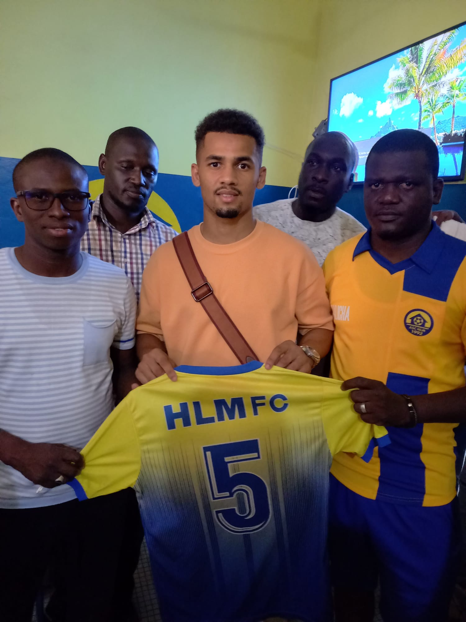 Photos+ Videos/ Après une première convocation en équipe nationale: Illimane Ndiaye, international sénégalais, royalement, accueilli aux Hlm