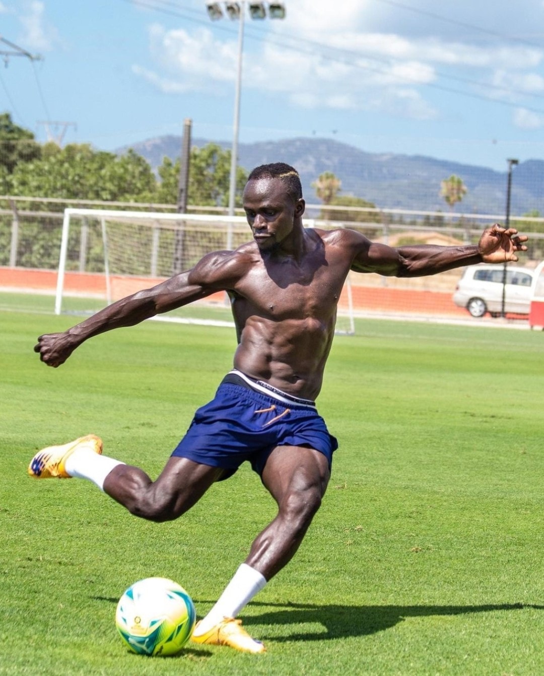 Djibril Wade! "Sadio Mané à donné 500 millions F CFA à GF, investi 7 milliards F CFA au Sénégal"