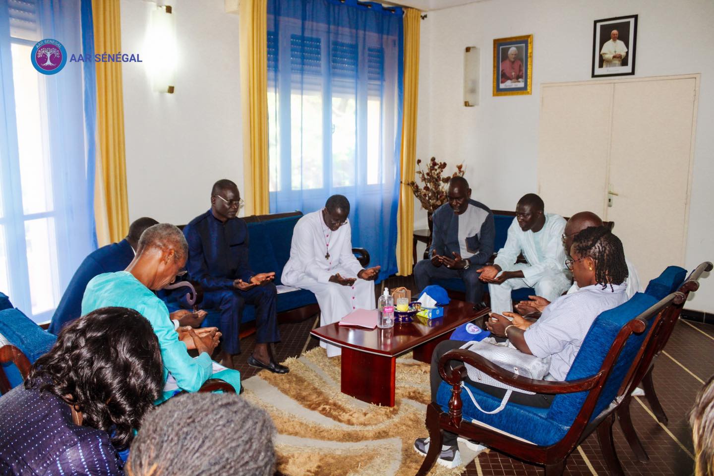 Législatives 2022 : la coalition AAR SÉNÉGAL chez Monseigneur Benjamin Ndiaye, archevêque de DAKAR Législatives 2022 : la coalition AAR SÉNÉGAL chez Monseigneur Benjamin Ndiaye, archevêque de DAKAR