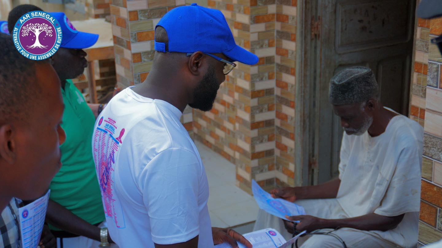 Législatives : visite de proximité de Thierno Bocoum de la coalition Aar Sénégal (Vidéo et Photos)