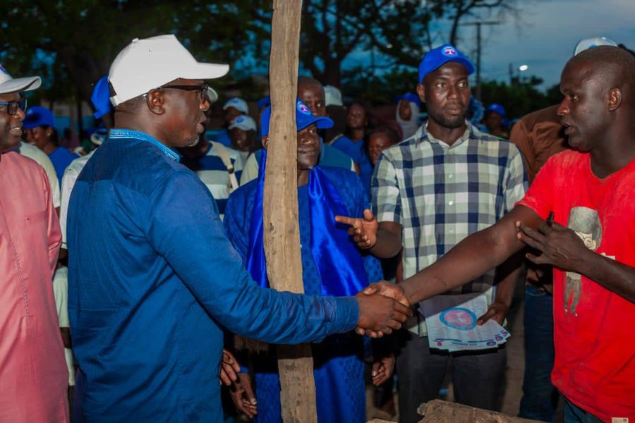 Grande caravane de la coalition Aar Sénégal avec à sa tête, Ibrahima Hamidou Dème (Photos) Grande caravane de la coalition Aar Sénégal avec à sa tête, Ibrahima Hamidou Dème (Photos)