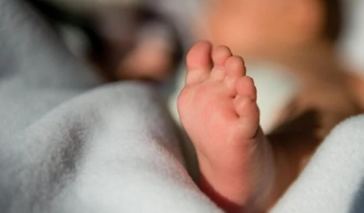 Un aide-infirmier tue un bébé d’un mois à la suite d’une circoncision