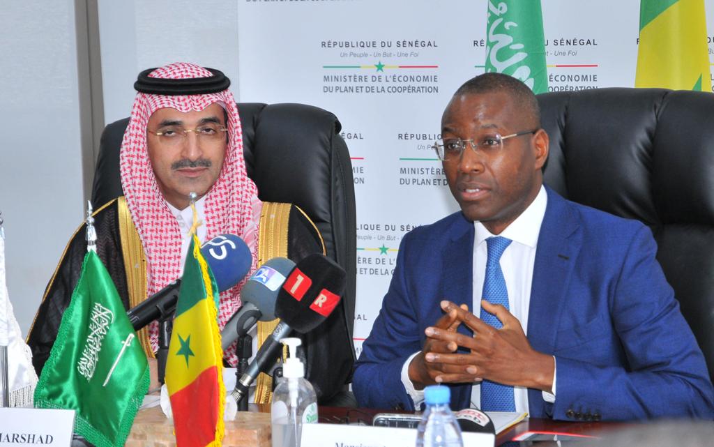 Signature de convention de financement relative au Projet de bitumage de la route Oréfondé-Nguidjilogne: le discours de Amadou Hott