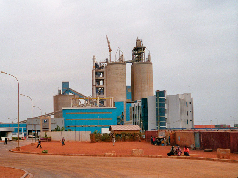 Les cimenteries du Sénégal dans la tourmente: "La demande des acteurs pour une augmentation des prix est justifiée", selon...