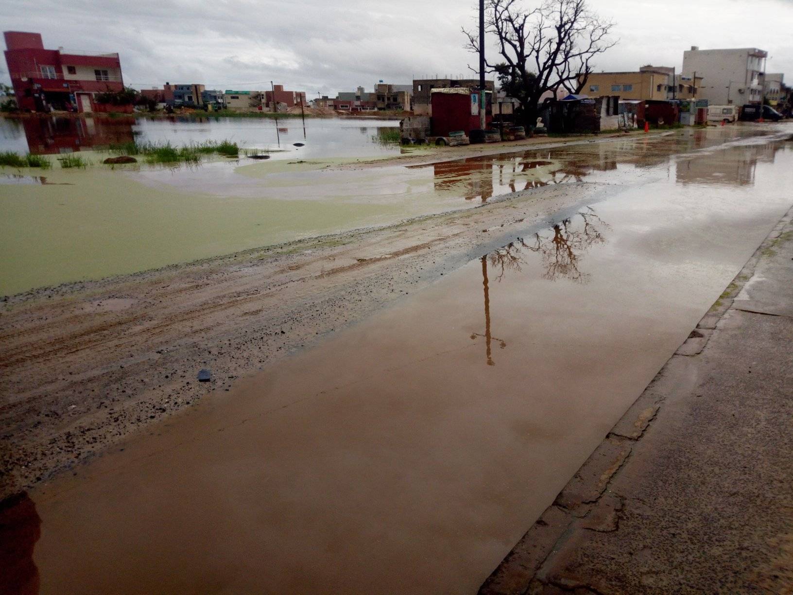 Inondations à Bambilor : L'hôtel de ville de la commune sous les eaux