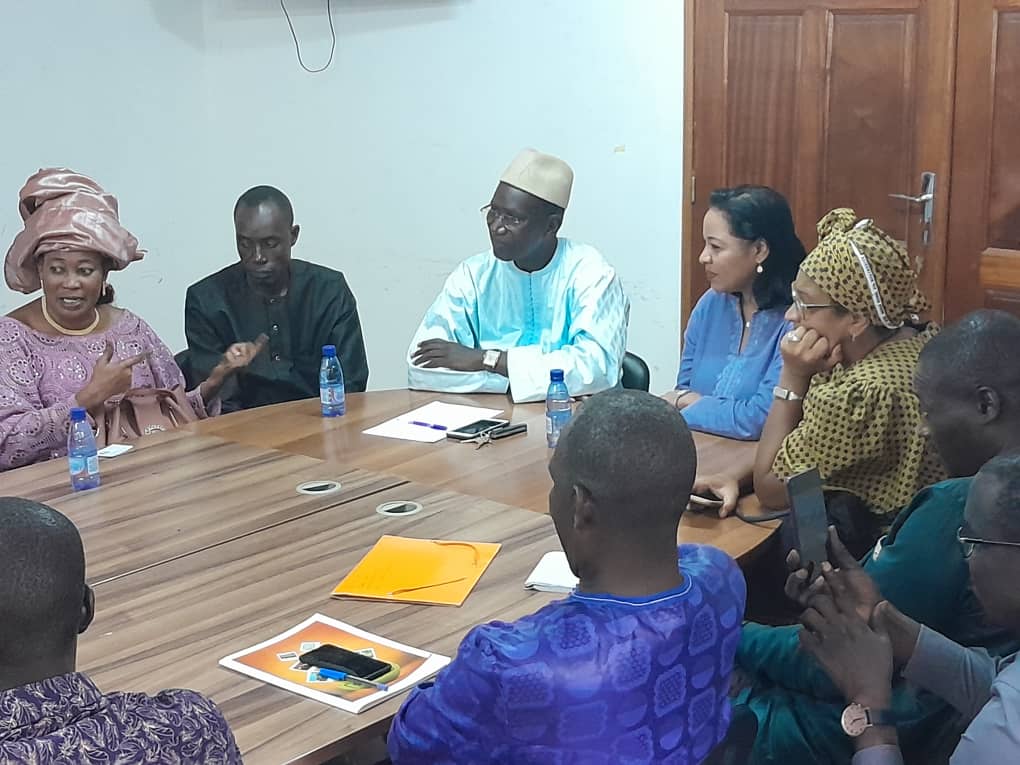 RETOUR AU TERROIR NATAL PATERNEL : Léna Sène à Meckhé sur les traces de son père Ibrahima Sène (PIT) 