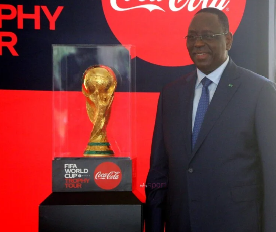 Macky Sall au trophée de la coupe du monde: "Quant à toi dame coupe, le Sénégal, par ma voix, te déclare sa flamme"