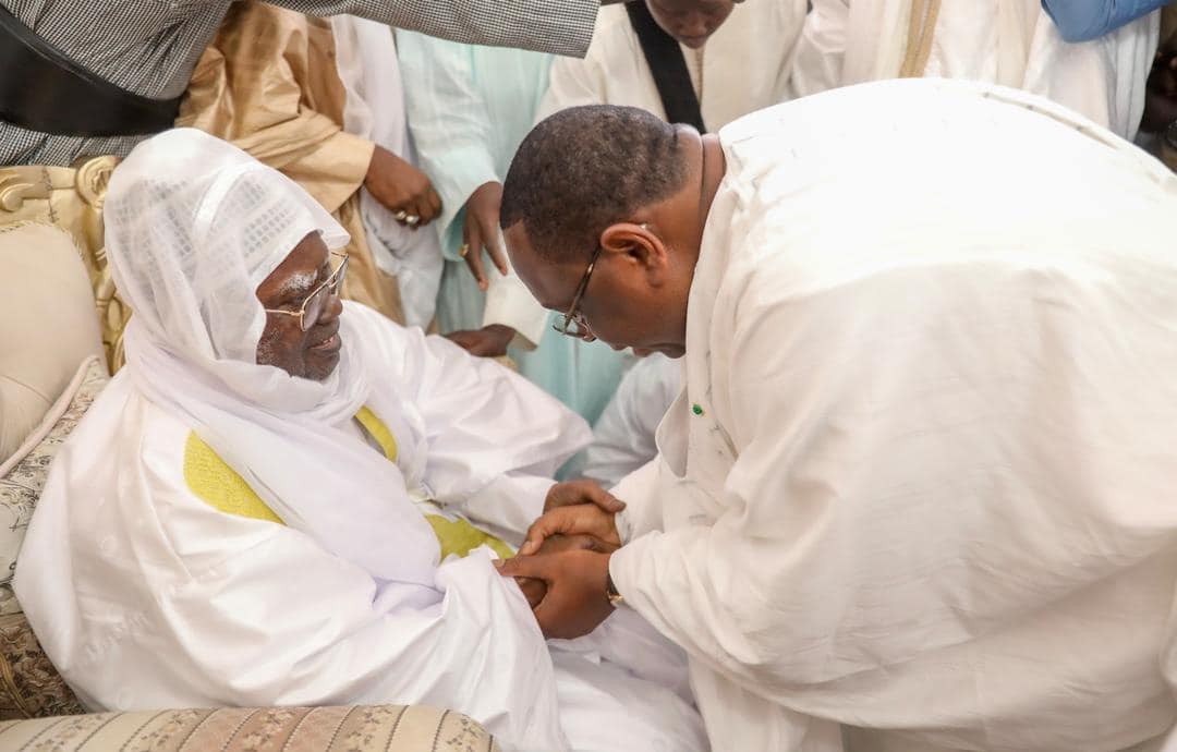 Visite en prélude au Magal de Touba : Le Chef de l’Etat Macky Sall réitère son engagement à accompagner Serigne Mountakha dans sa mission