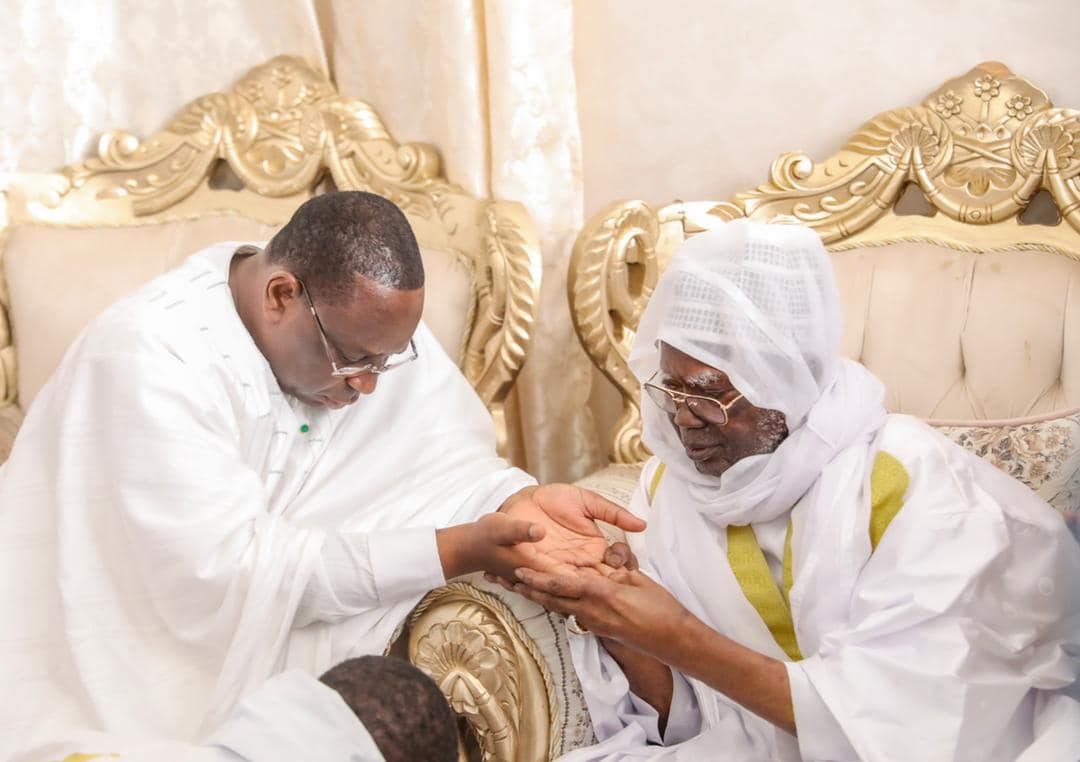 Visite en prélude au Magal de Touba : Le Chef de l’Etat Macky Sall réitère son engagement à accompagner Serigne Mountakha dans sa mission