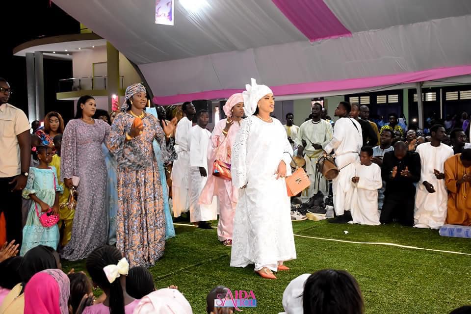 Photos / Lendemain du Magal 2022: Ziar de Sokhna Bator Saliou et de Sokhna Adja Saliou auprès de Sokhna Aida Saliou