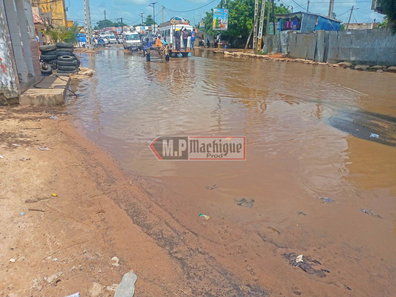 Image du jour :  A Darou Mouhty, après la pluie c'est le..... !