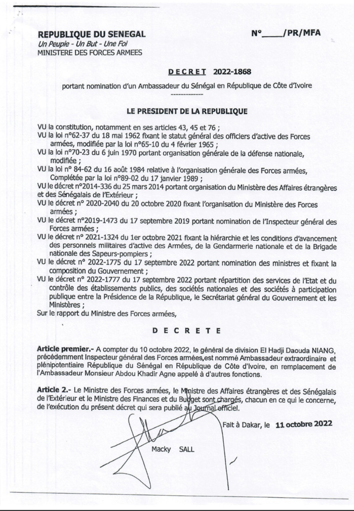 Le président de la République, Macky Sall, signe plusieurs décrets de nomination (DOCUMENTS)