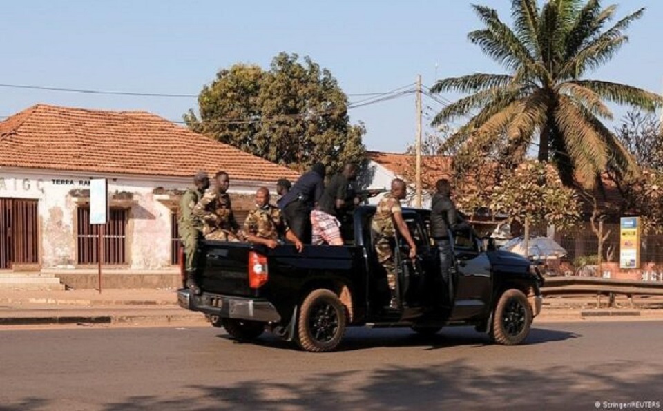 Guinée-Bissau : Après avoir dénoncé une disparition de drogue saisie, Galaxy FM envahie par des hommes armés