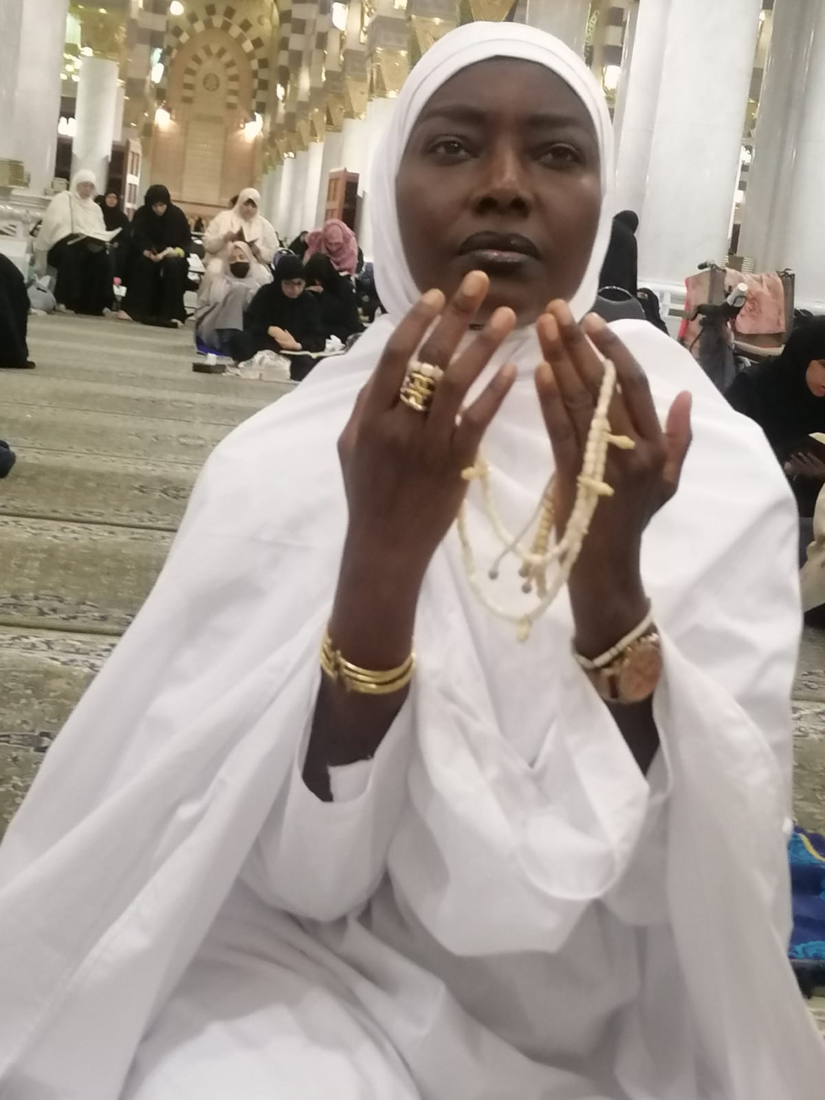 Coumba Gawlo à la Mecque et à Médine: "Je rend grâce à Allah de m'avoir