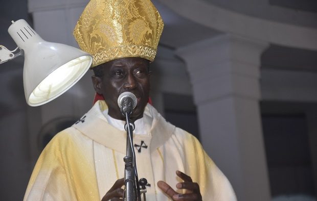 Fête de la Toussaint : Bénédiction des tombes au cimetière Saint Lazare à Dakar