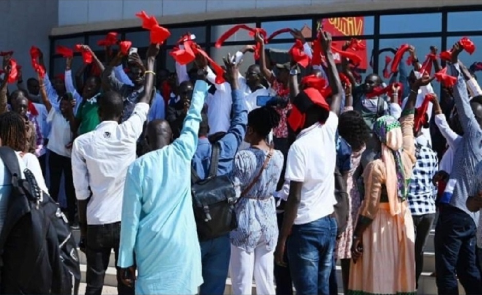 Déclaration commune : Les autorités sénégalaises doivent immédiatement remettre en liberté, le journaliste d’investigation Pape Alé Niang.