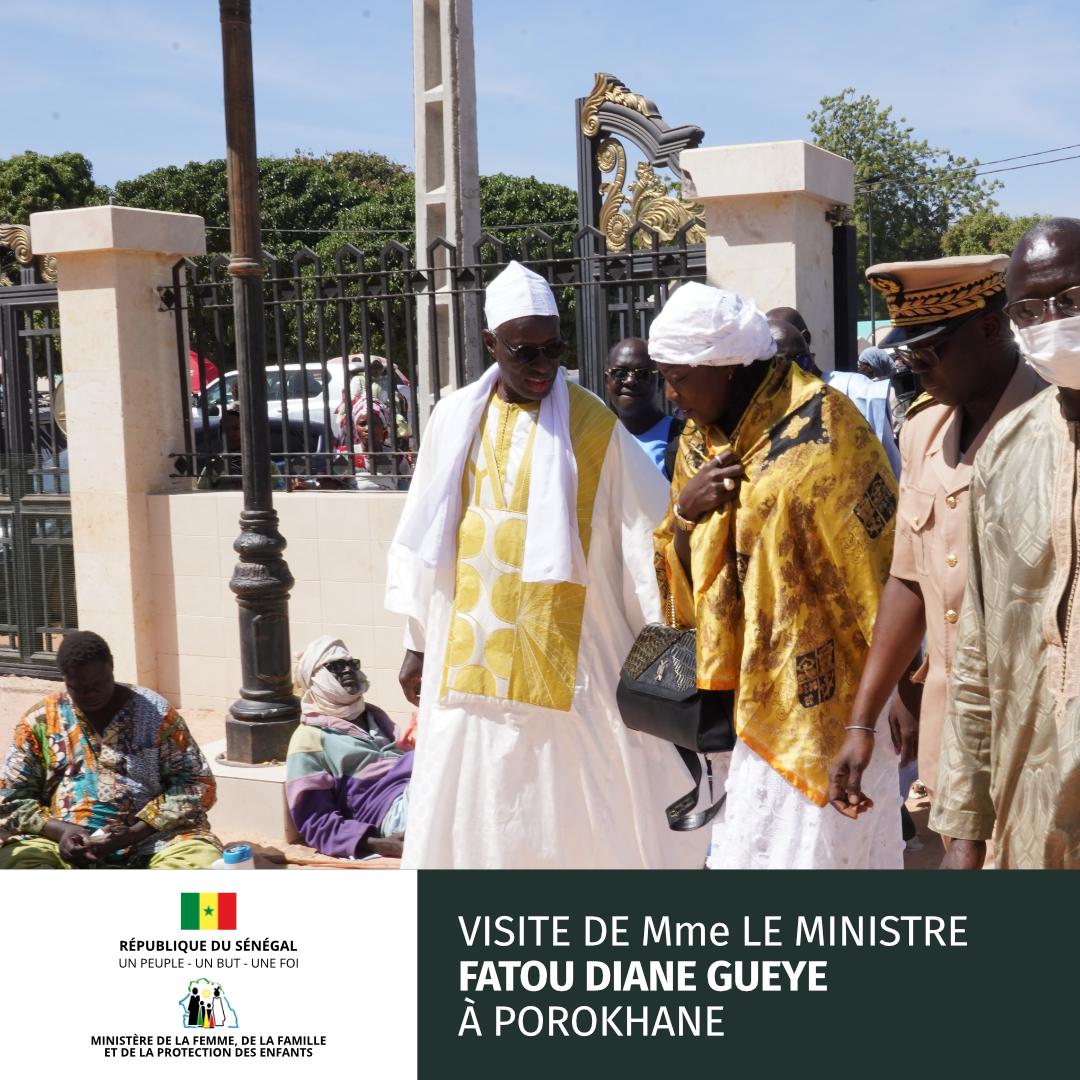 Magal de Prorokhane: Visite de Mme Fatou Diané Guèye, Ministre de la Femme au Daara Sokhna Mame Diarra Bousso (Photos)