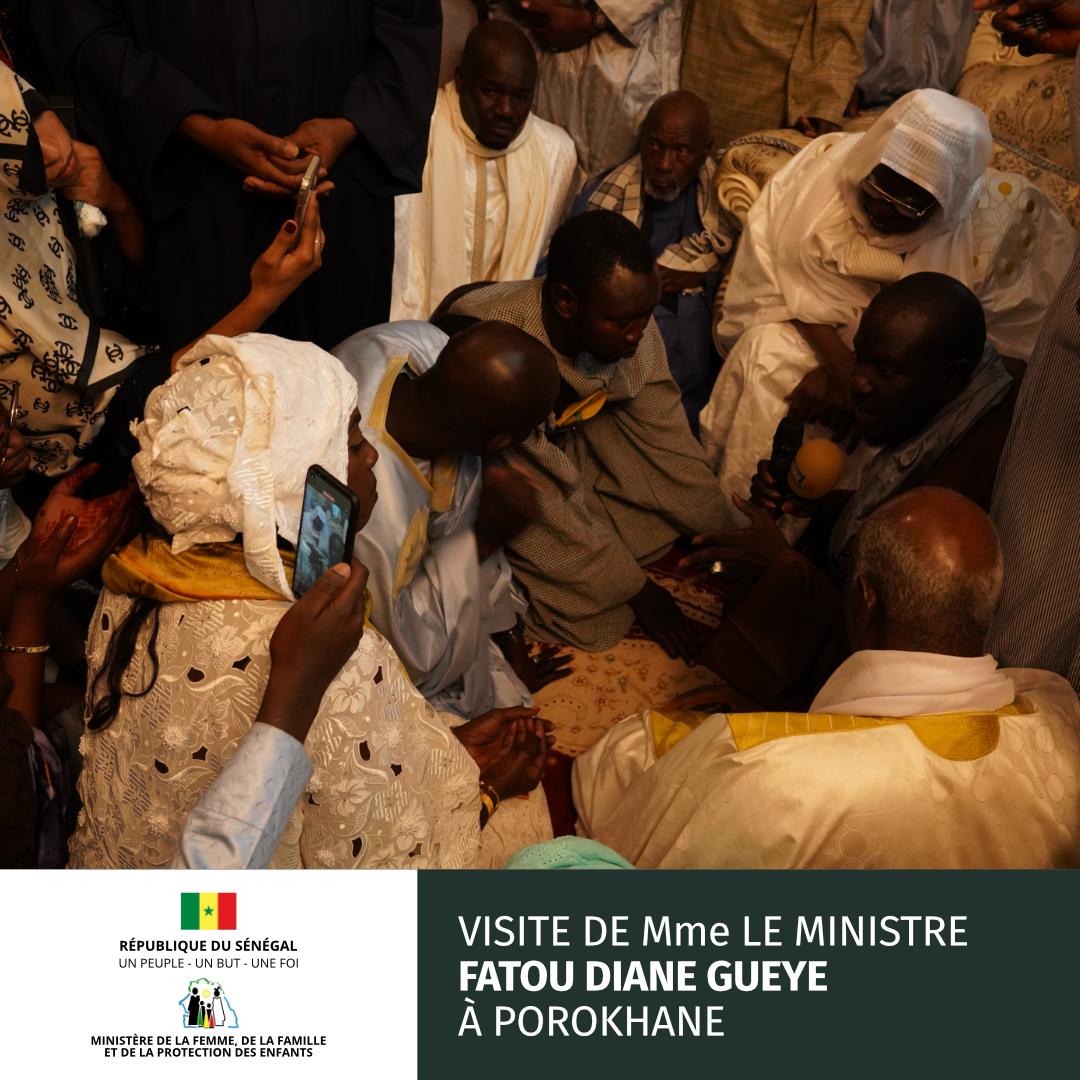 Magal de Prorokhane: Visite de Mme Fatou Diané Guèye, Ministre de la Femme au Daara Sokhna Mame Diarra Bousso (Photos) Magal de Prorokhane: Visite de Mme Fatou Diané Guèye, Ministre de la Femme au Daara Sokhna Mame Diarra Bousso (Photos)