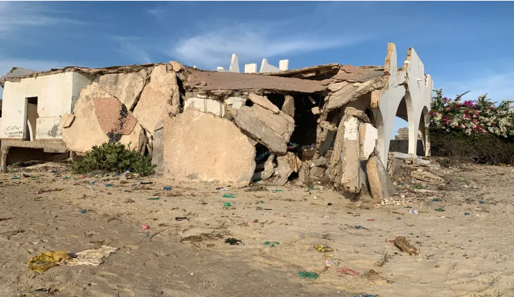Dans le camp de misère des déplacés climatiques de Saint-Louis