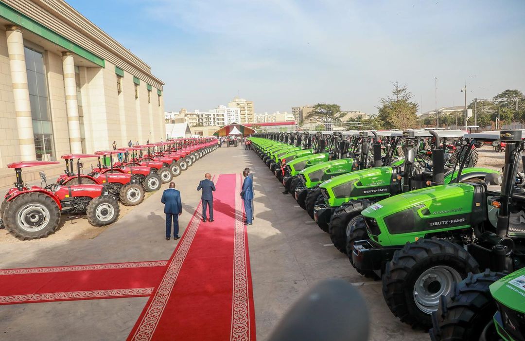 Grand Théâtre Doudou Ndiaye Rose de Dakar, le Président Macky Sall a présidé la cérémonie de remise de matériels agricoles