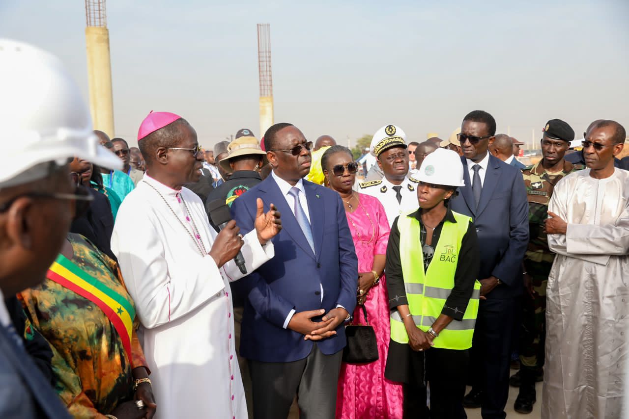 Photos/ Popenguine: Visite du Président Macky Sall des travaux de construction du nouveau sanctuaire marial