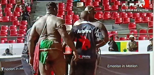 Lutte: Tapha Tine Bat Bombardier sur décision médicale