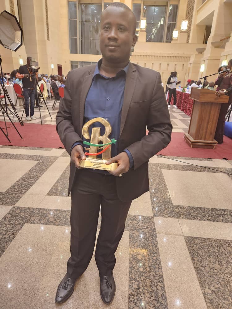"Prix Ragnée" du meilleur plus jeune maire du Sénégal : Samba Sall, maire de Dabaly, primé, dédie son trophée à Macky Sall