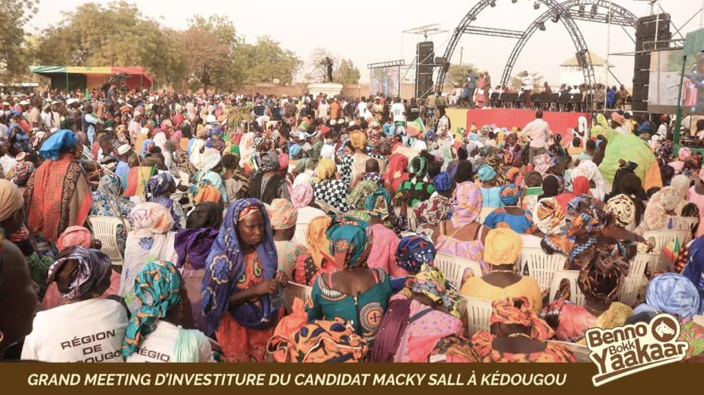 Photos - Mega meeting de la coalition BBY : Le Dg de Dakar Dem Dikk et Maire de Kédougou, Ousmane Sylla, bat le record de mobilisation