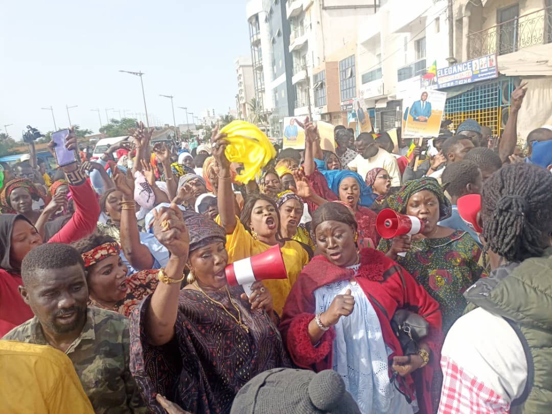 Photos: En image, la déclaration de candidature de Déthié Fall, Président du PRP Photos: En image, la déclaration de candidature de Déthié Fall, Président du PRP