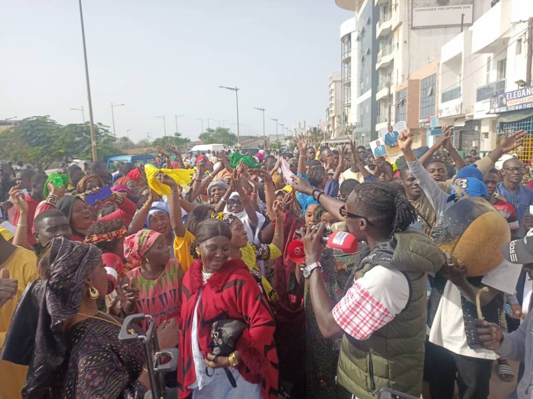 Photos: En image, la déclaration de candidature de Déthié Fall, Président du PRP Photos: En image, la déclaration de candidature de Déthié Fall, Président du PRP