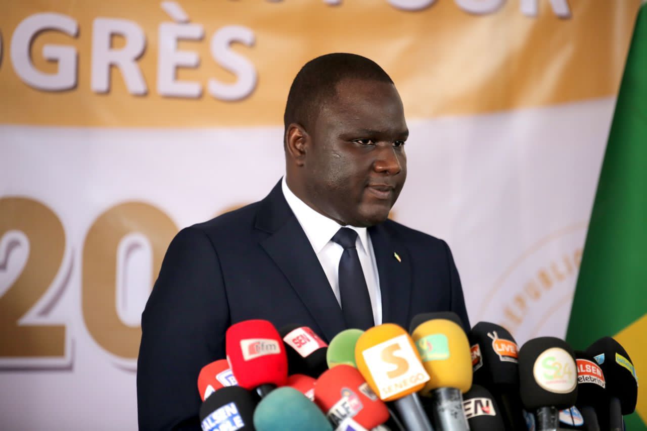 Photos : En images, la déclaration de candidature de Déthié Fall, président du PRP
