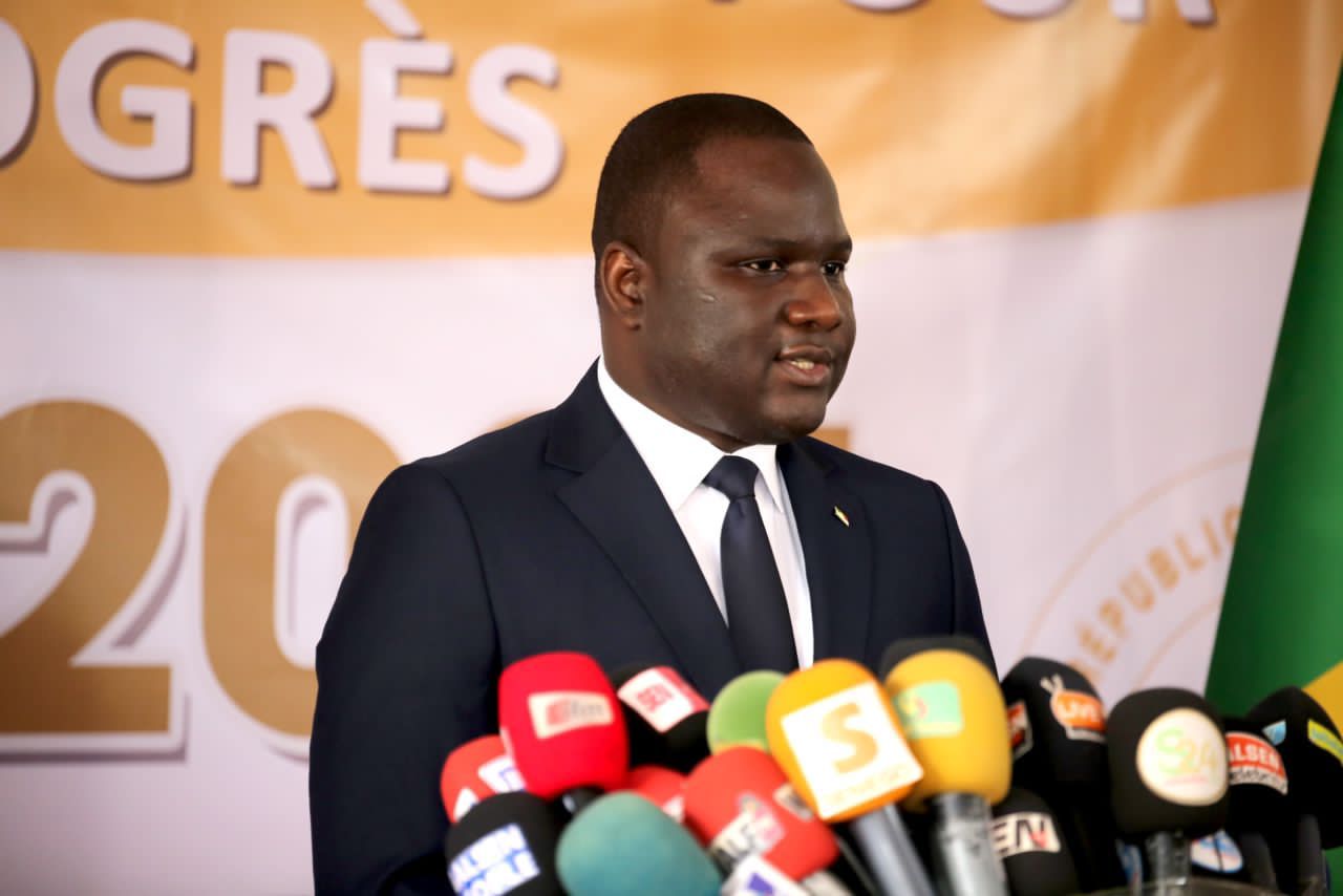 Photos : En images, la déclaration de candidature de Déthié Fall, président du PRP