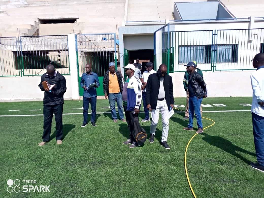 Grand-Yoff: Une délégation de la Fédération sénégalaise de football en visite au Stade Diaguily Bakhayokho (Photos) Grand-Yoff: Une délégation de la Fédération sénégalaise de football en visite au Stade Diaguily Bakhayokho (Photos)