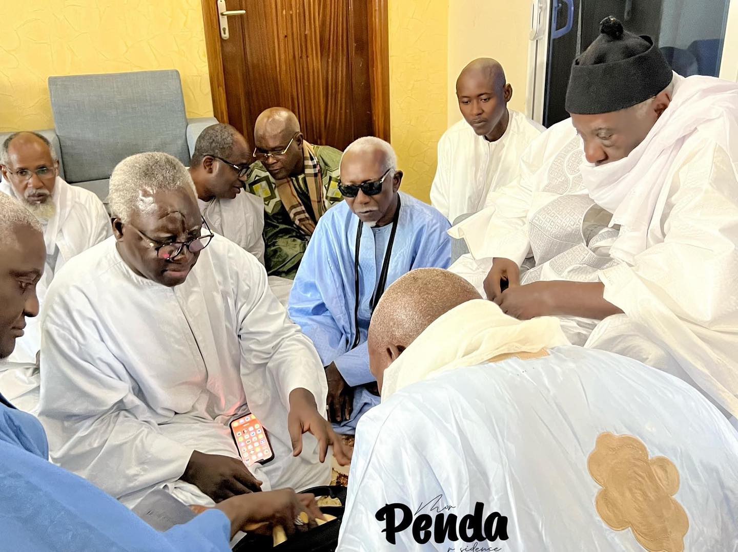 Ziar chez Serigne Mountkhta Mbacke: Darou khoudoss et Gouye Mbinde Remise d'un adiya de 166.000.000 Cfa au Khalife
