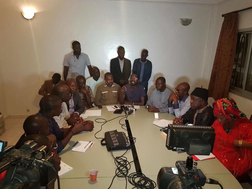 Des partisans d'Ousmane Sonko contrôlent le Syndicat autonome des inspecteurs des Impôts et des Domaines et cherchent à faire chanter le directeur des Impôts, pour la libération de Waly Faye Bodian