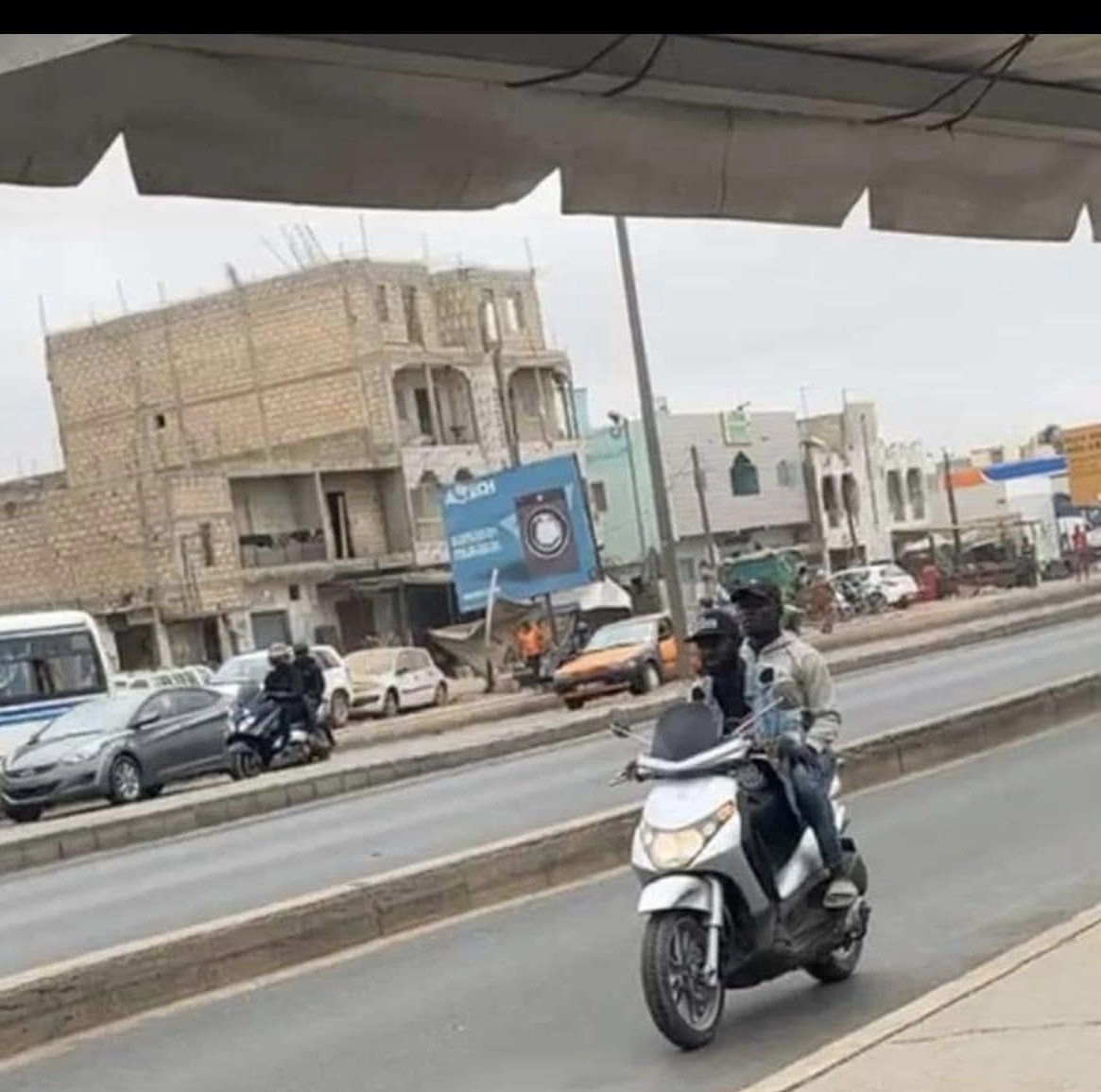 Alerte infos de Stop agression Sénégal : Un gérant d’un multiservices agressé par deux individus, perd plus de 13 millions FCfa