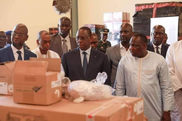 Le Président Macky Sall renforce le secteur de la recherche au Sénégal, avec la réception de matériel scientifique à l'UCAD