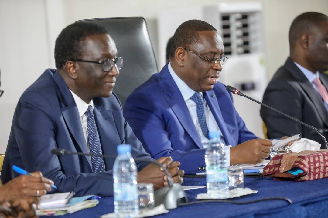 Photos - Macky Sall rencontre les champions de la lutte : Un jackpot pour le sport national Photos - Macky Sall rencontre les champions de la lutte : Un jackpot pour le sport national