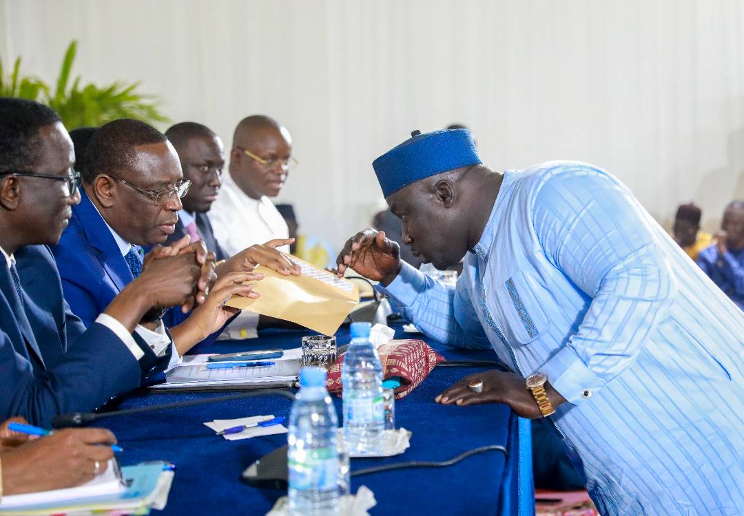 Photos - Macky Sall rencontre les champions de la lutte : Un jackpot pour le sport national