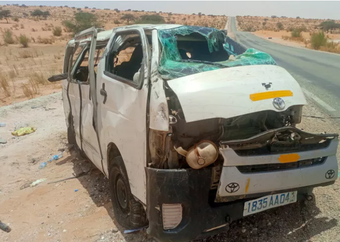 Deux morts dans l’accident d’un bus convoyant des électeurs (Photos)