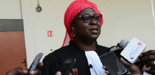 Ndèye Khady Ndiaye debout à la barre : Me Ndèye Fatou Touré, son avocate en larmes