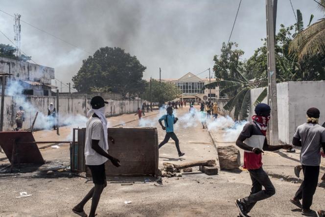 Keur Mbaye Fall : Des affrontements entre manifestants et forces de l'ordre, ce vendredi