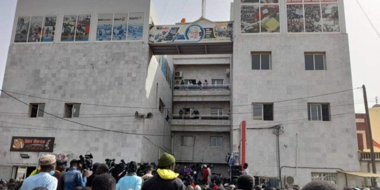 Manifestations sur la voie publique : « Y EN A MARRE » et le Groupe « WAL FADJRI » interdits de rassemblement, ce vendredi