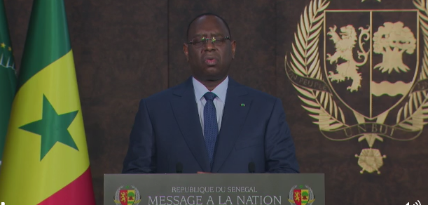 Macky Sall condamne l’attentat terroriste contre un lycée en Ouganda