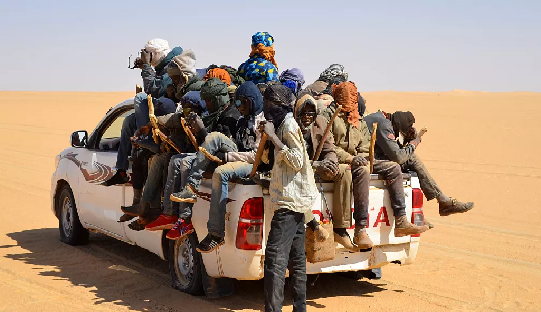 Tunisie : 2 migrants expulsés meurent aux portes du Sahara